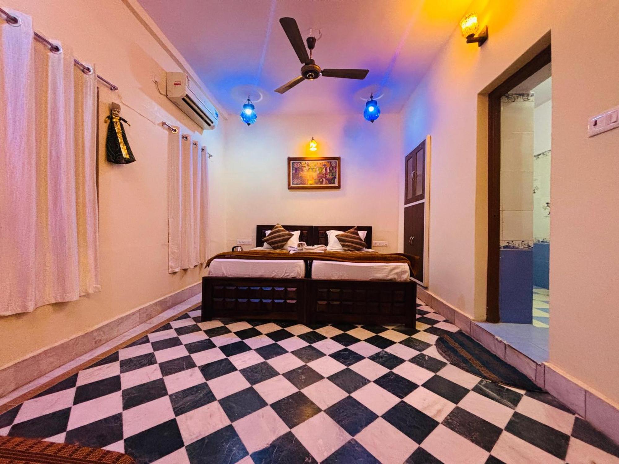 Hotel Renuka Jaisalmer Eksteriør bilde