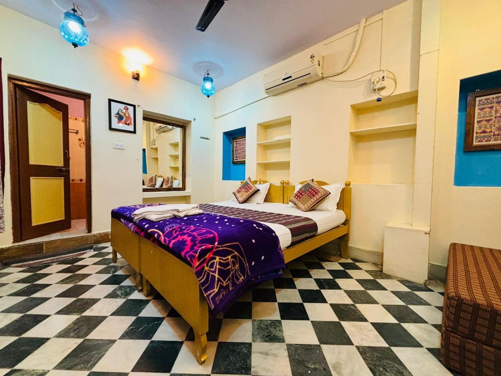 Hotel Renuka Jaisalmer Eksteriør bilde